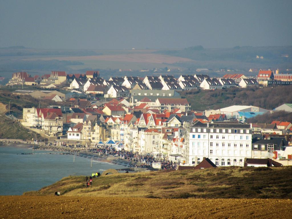 P'Tite Maison Entre Mer Et Campagne Hotell Wimille Exteriör bild